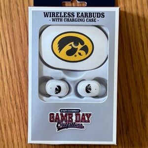 Game Day Outfitters "IOWA" Wireless Earbuds